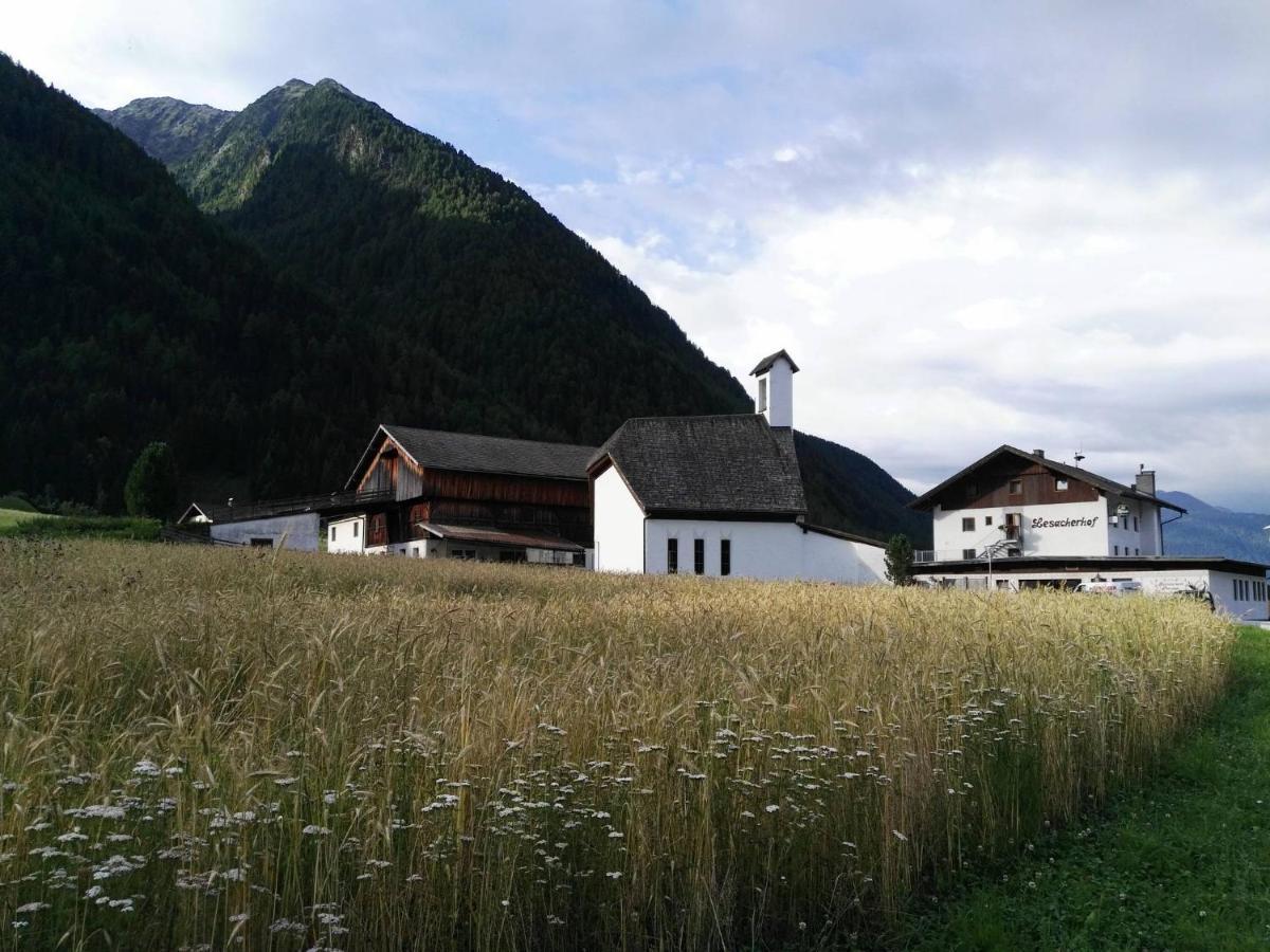 Lesacherhof Hotel Kals-am Großglockner Buitenkant foto